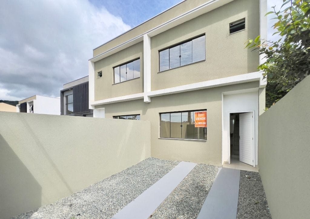 Foto 1 de Sobrado semimobiliado, 2 suítes à venda, 80 m² por R$ 520.000 - Espinheiros - Itajaí/SC