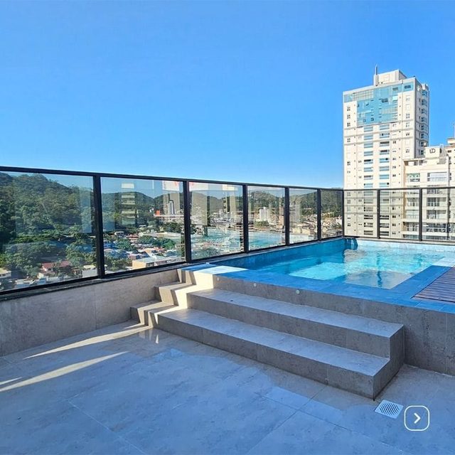 Foto 2 de Cobertura Triplex com 3 suítes à venda, 303 m² - Fazenda - Itajaí/SC