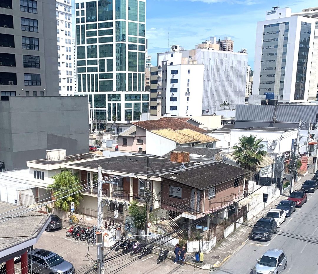 Foto 3 de Terreno com 328m² à venda, Centro, Itajaí, SC