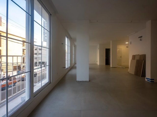 Foto 3 de Sala comercial para alugar · Centro, Itajaí · 130 m²