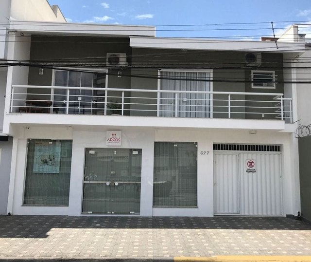 Foto 1 de Casa 1 suíte + 1 dorm à venda · Centro, Itajaí