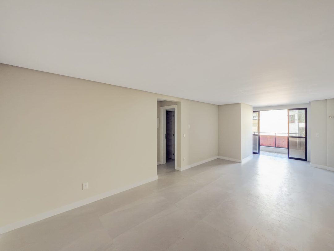 Foto 2 de Apartamento para permuta com 2 suítes, Praia dos Amores, Balneário Camboriú, SC