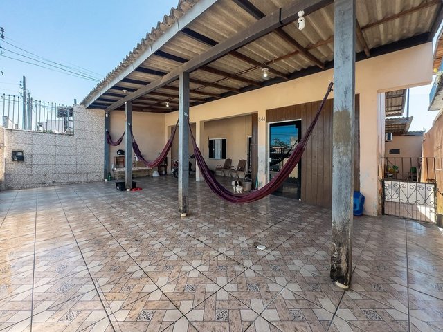 Foto 1 de Casa 4 dorms à venda · São Vicente, Itajaí