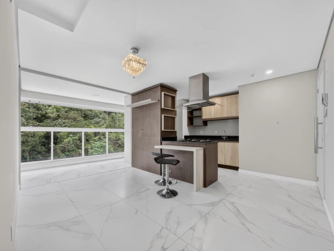Foto 1 de Apartamento para locação com 2 suítes , Centro, Itajaí, SC
