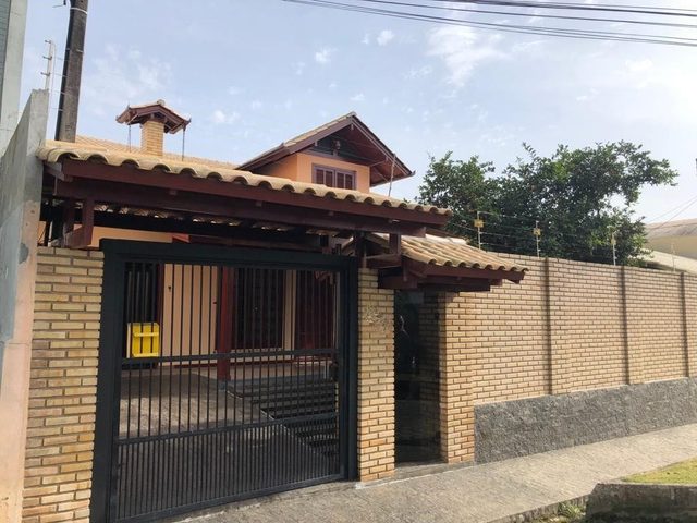 Foto 1 de Casa 3 suítes à venda · Dom Bosco, Itajaí
