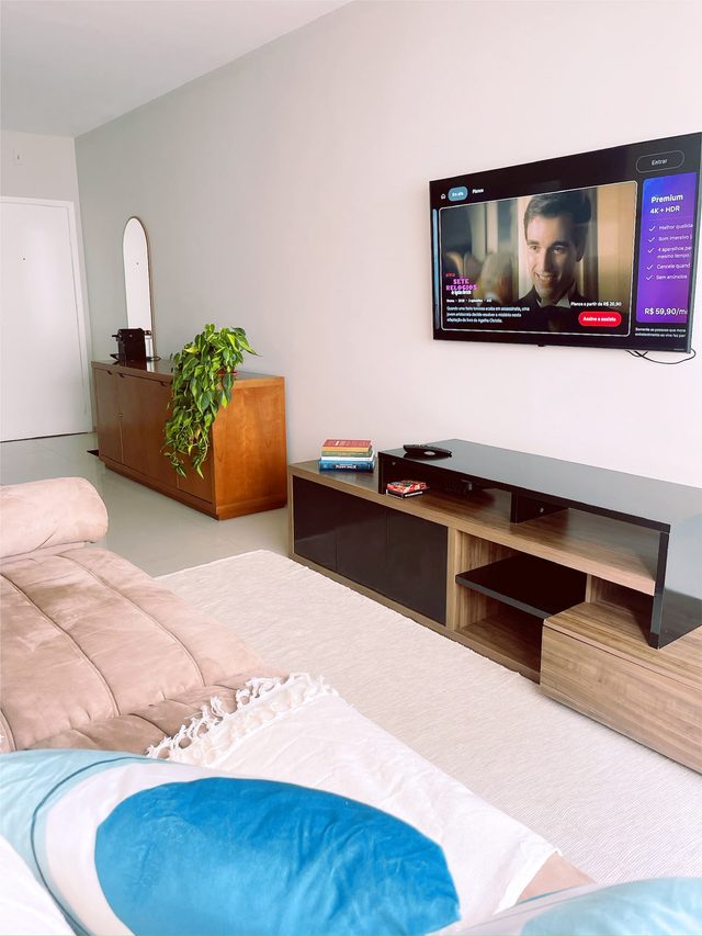 Foto 1 de Apartamento mobiliado com 2 quartos à venda no Centro, Balneário Camboriú
