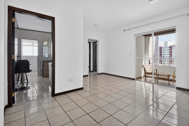 Foto 1 de Apartamento para locação 2 Dormitórios (1 Suíte) , Centro, Itajaí, SC