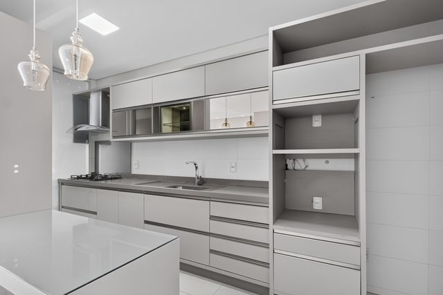 Foto 4 de Apartamento com 2 quartos sendo 1 suíte para alugar no Centro, Itajaí