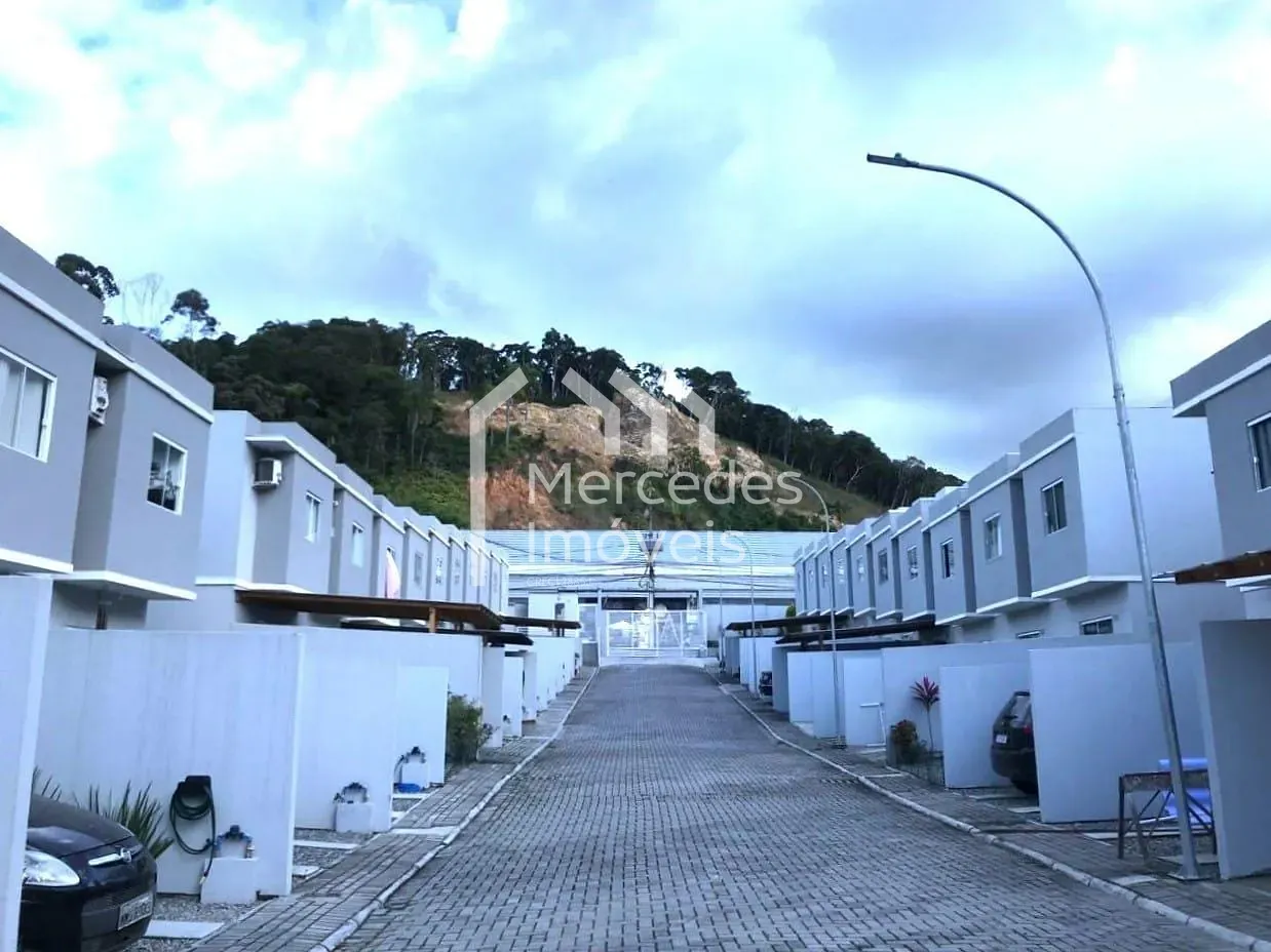 Foto 5 de Sobrado com 2 dormitórios à venda, 70 m² por R$ 365.000,00 - Espinheiros - Itajaí/SC