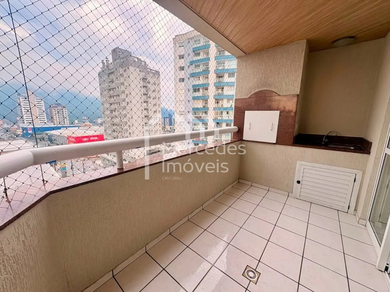 Foto 9 de Apartamento 1 suíte + 2 dorms para alugar · Centro, Itajaí