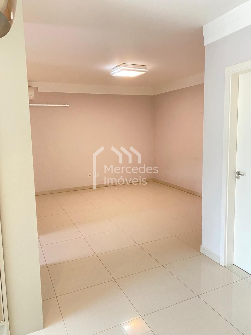 Foto 4 de Apartamento 1 suíte + 2 dorms à venda · Fazenda, Itajaí · VILA DO VERDE