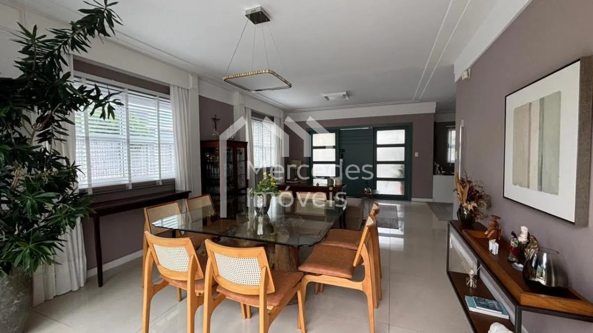 Foto 9 de Casa 2 suítes + 1 dorm para alugar · Cabeçudas, Itajaí