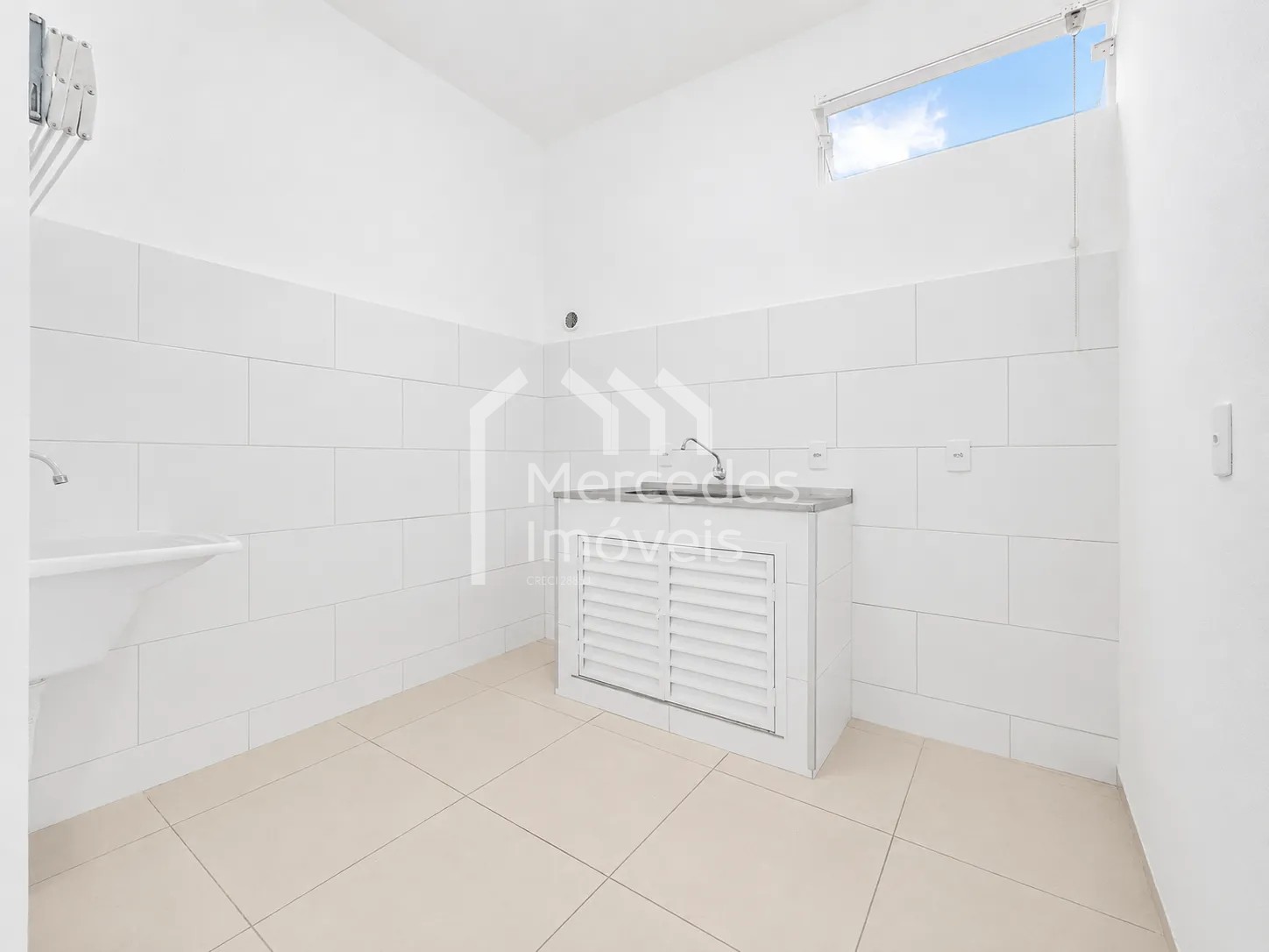 Foto 20 de Apartamento kitnet 1 dormitório para alugar · São João, Itajaí · Residencial Maria Cristina · 26 m² · KN0002