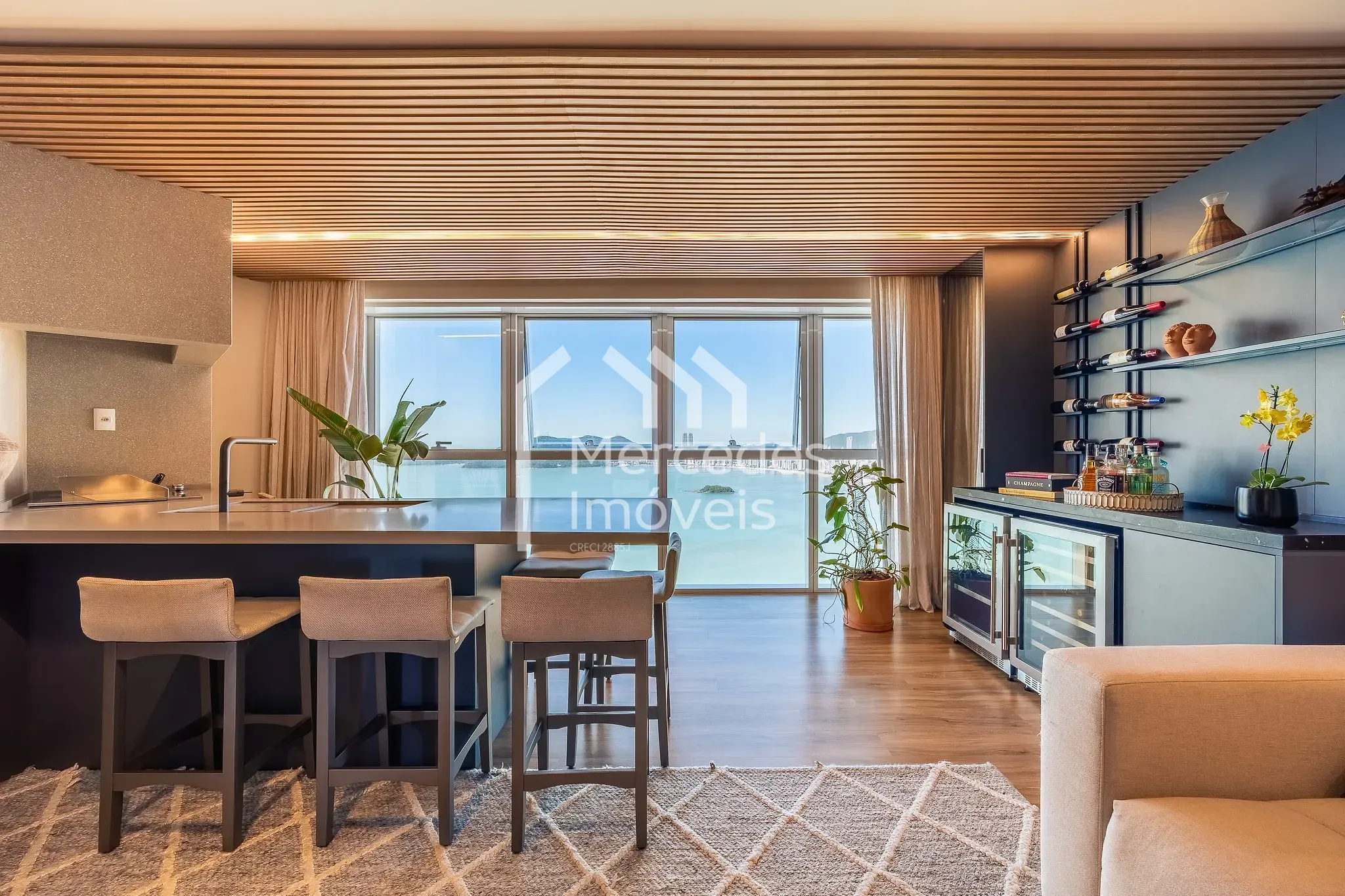 Foto 4 de Apartamento à venda, Pioneiros, Balneário Camboriú, SC