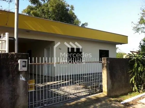 Foto 1 de Casa com 1 suite + 2 dormitórios à venda, Barra do Rio, Itajaí, SC