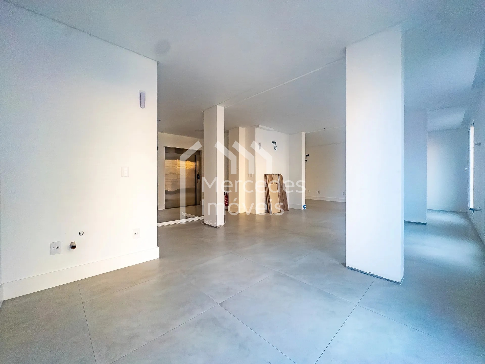 Foto 18 de Sala comercial para alugar · Centro, Itajaí · 130 m²