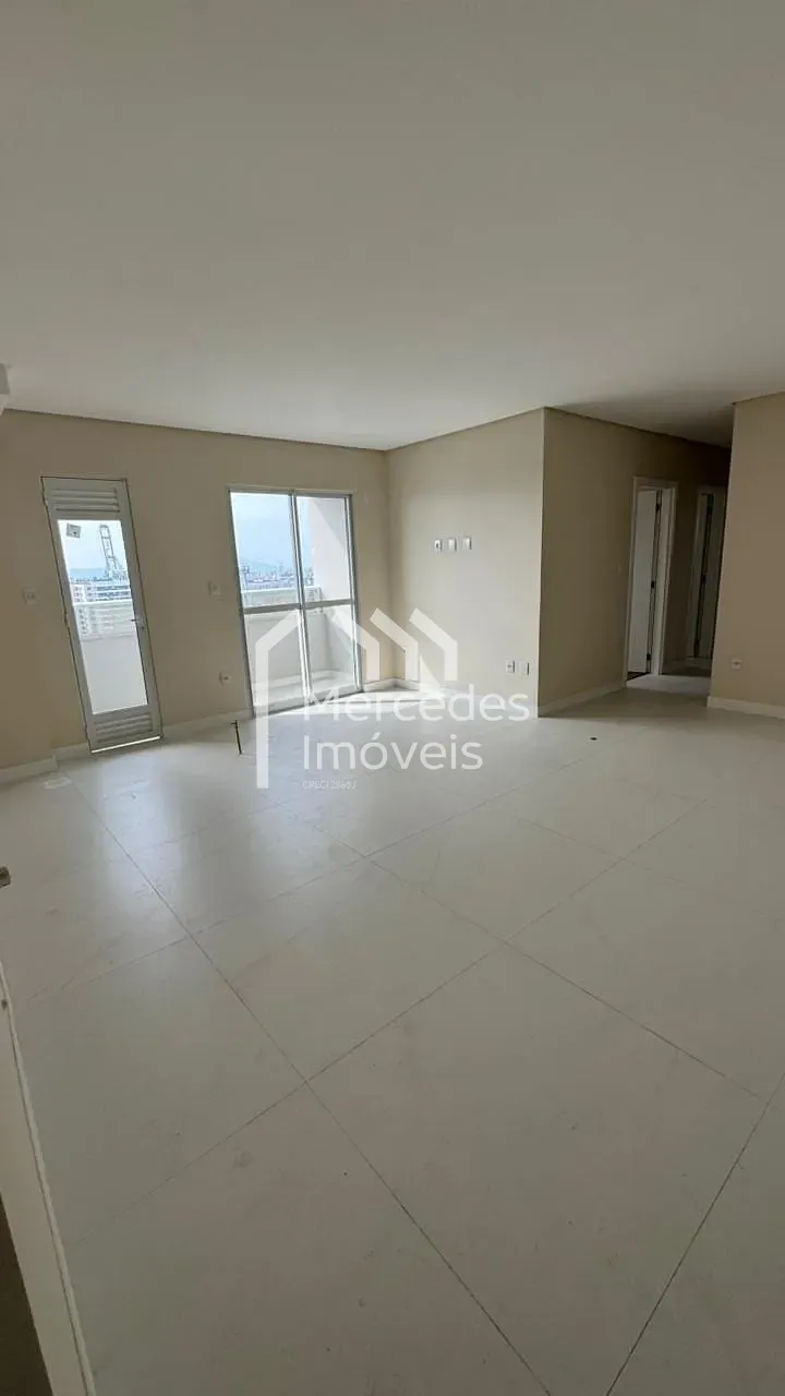 Foto 2 de Apartamento com 1 suíte + 2 dormitórios à venda, Centro, Itajaí, SC