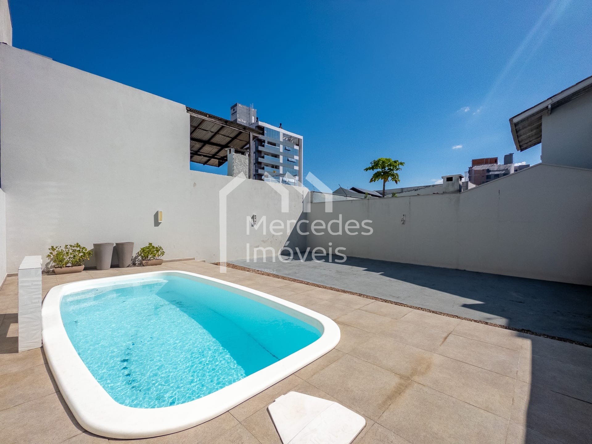 Foto 9 de Casa 1 suíte + 2 dorms à venda · São Judas, Itajaí · 180 m²