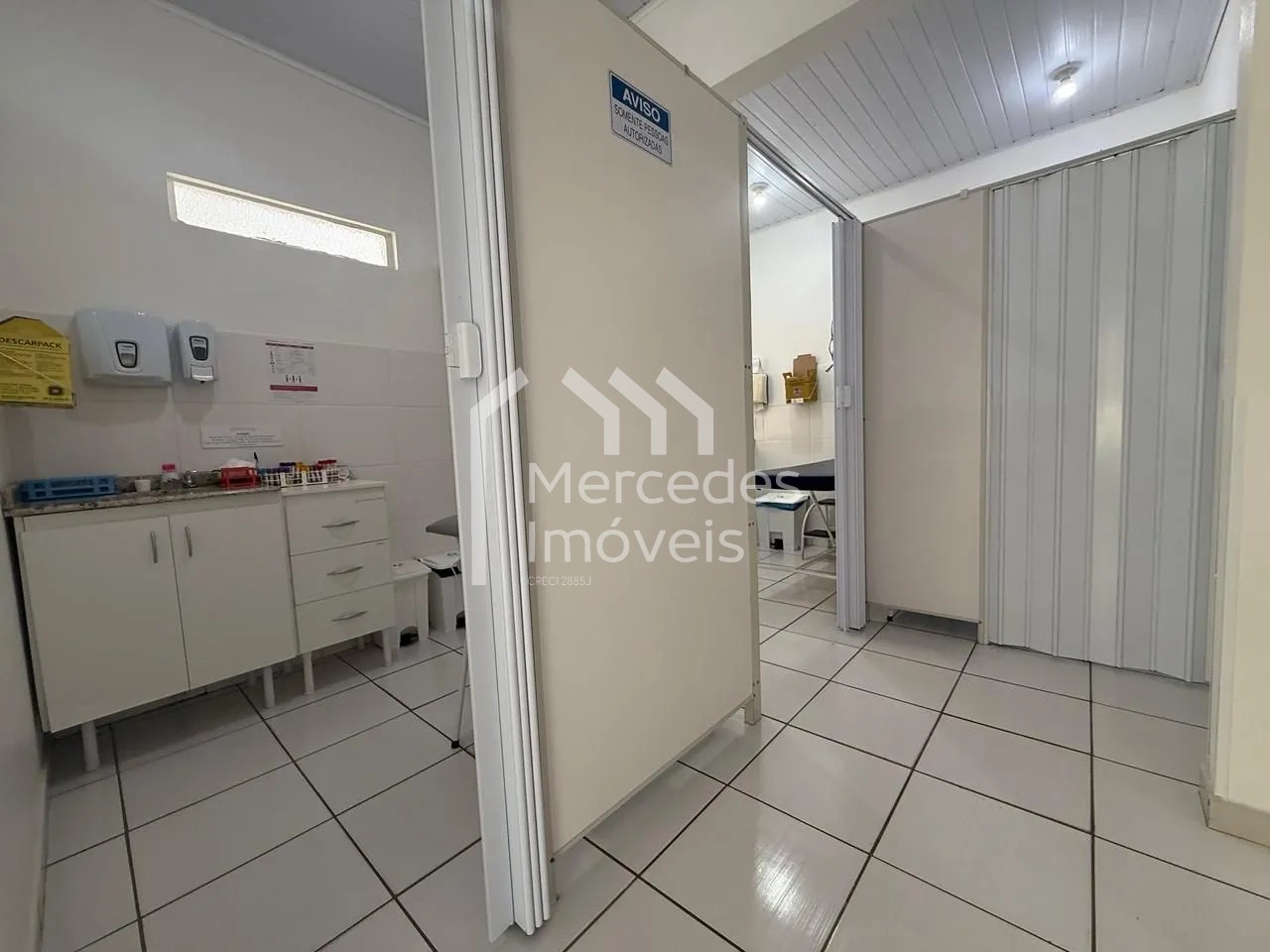Foto 15 de Casa para alugar · Centro, Itajaí · 200 m²