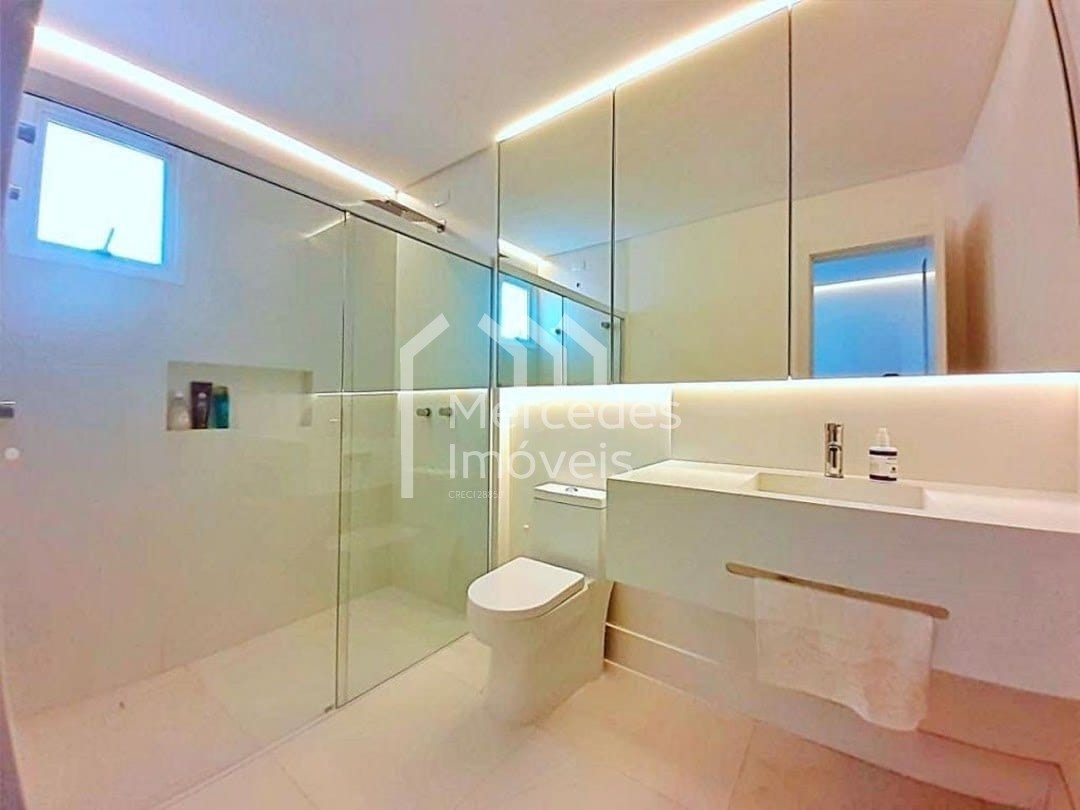 Foto 25 de Apartamento 2 suítes para alugar · Praia Brava de Itajaí