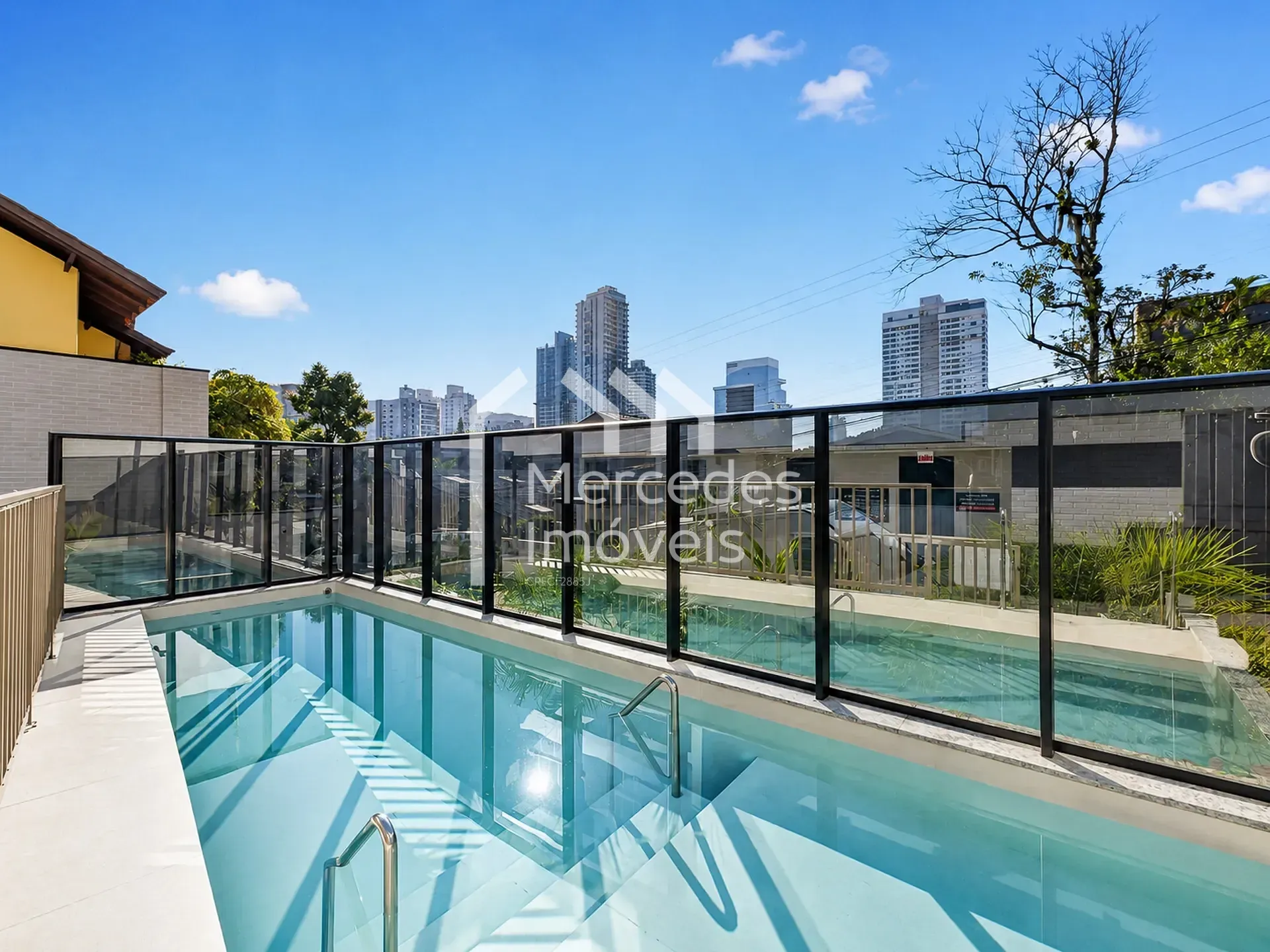 Foto 36 de Apartamento para locação com 2 suítes 95m² , Praia dos Amores, Balneário Camboriú, SC