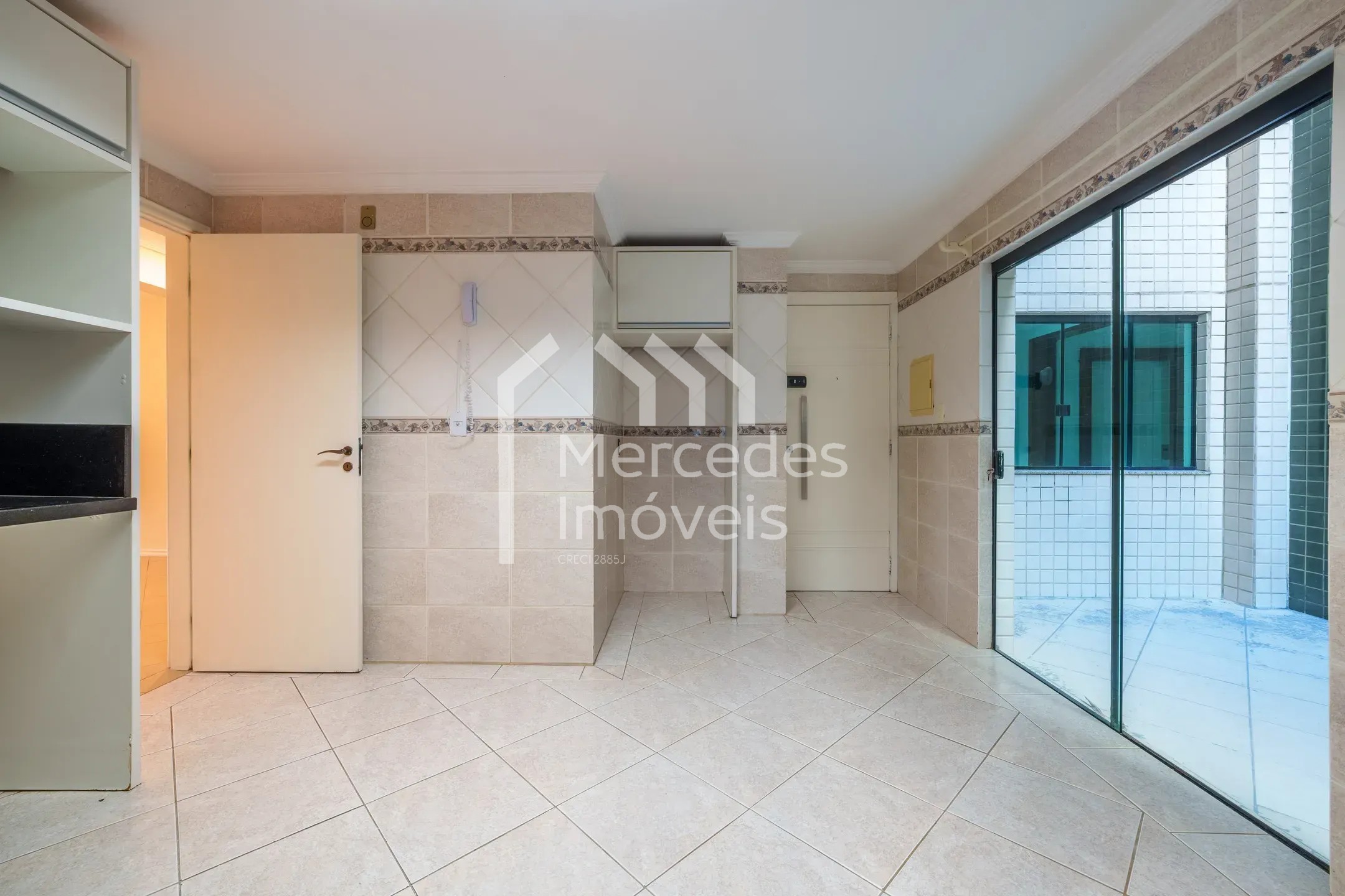 Foto 35 de Apartamento 3 suítes para alugar · Fazenda, Itajaí · SAINT MORITZ