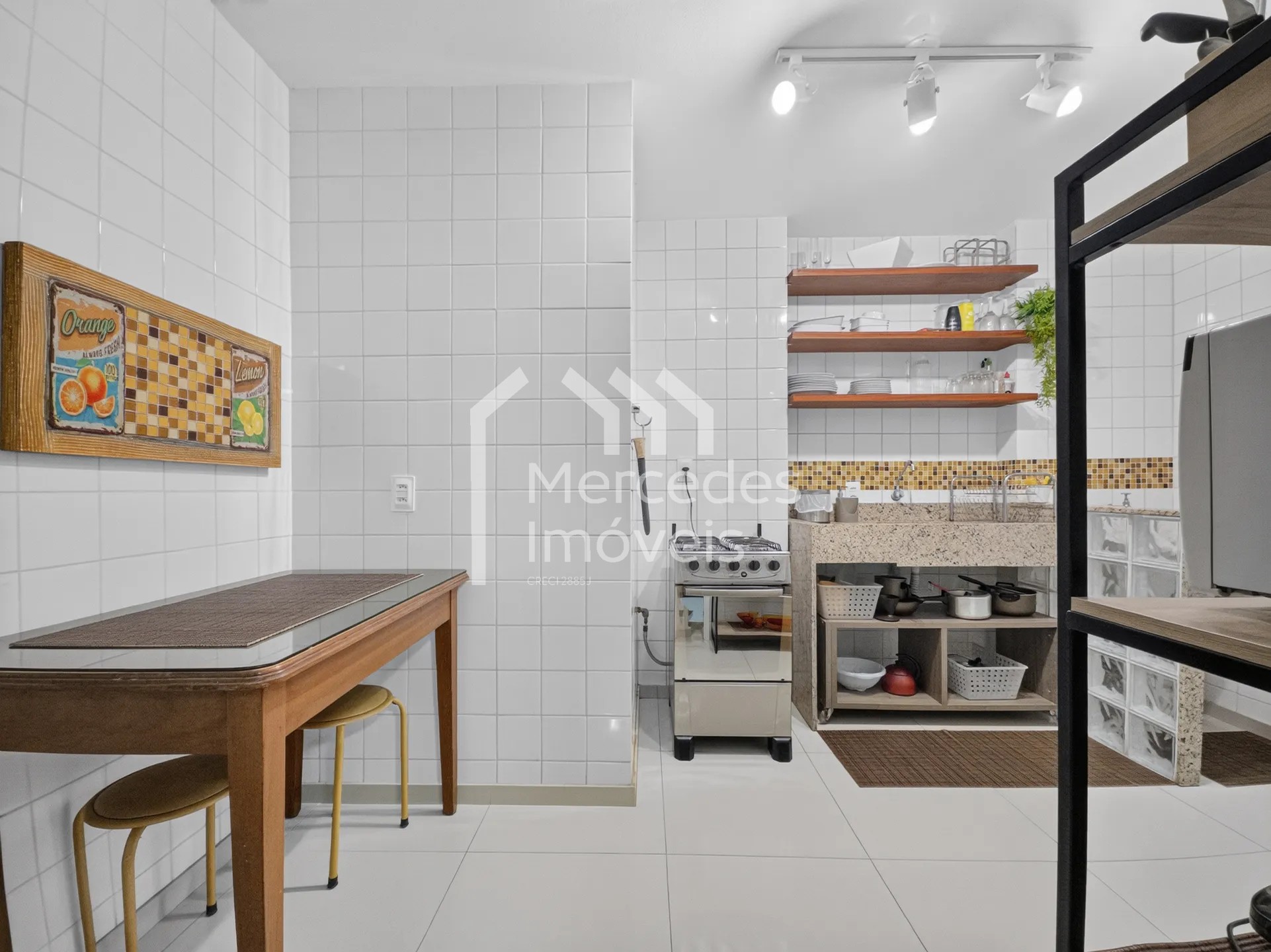 Foto 6 de Apartamento 1 suíte + 2 dorms para alugar · Centro, Balneário Camboriú