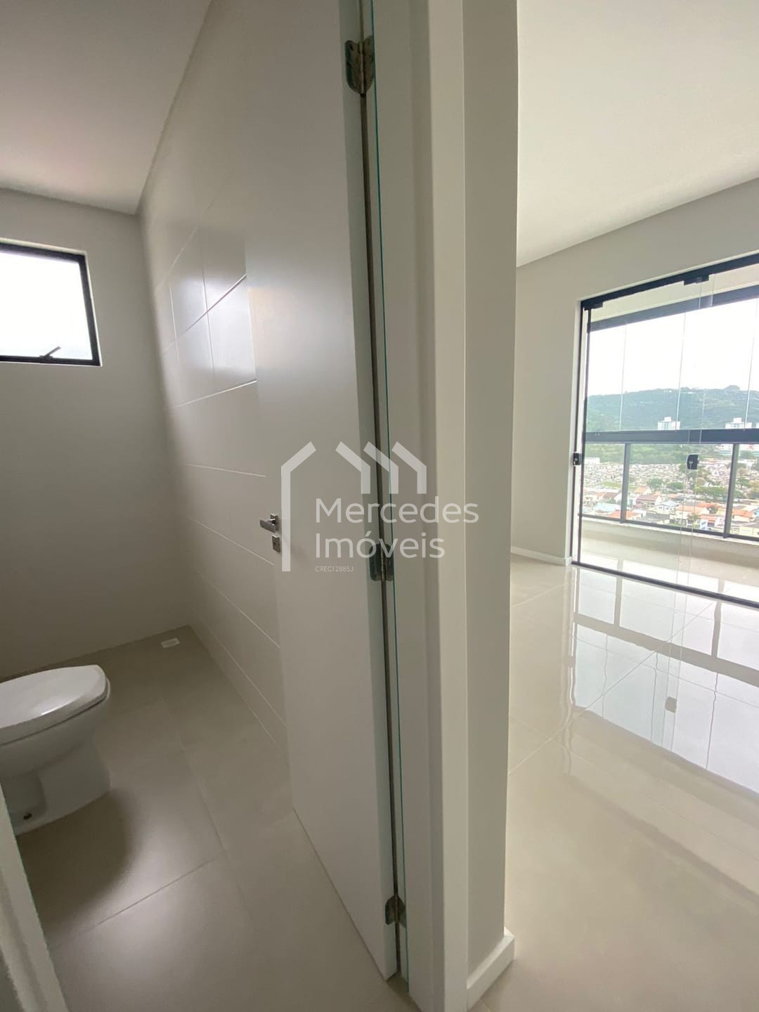 Foto 8 de Apartamento 2 suítes à venda · Fazenda, Itajaí · LAGO MORAINE · 84 m² · AP0556