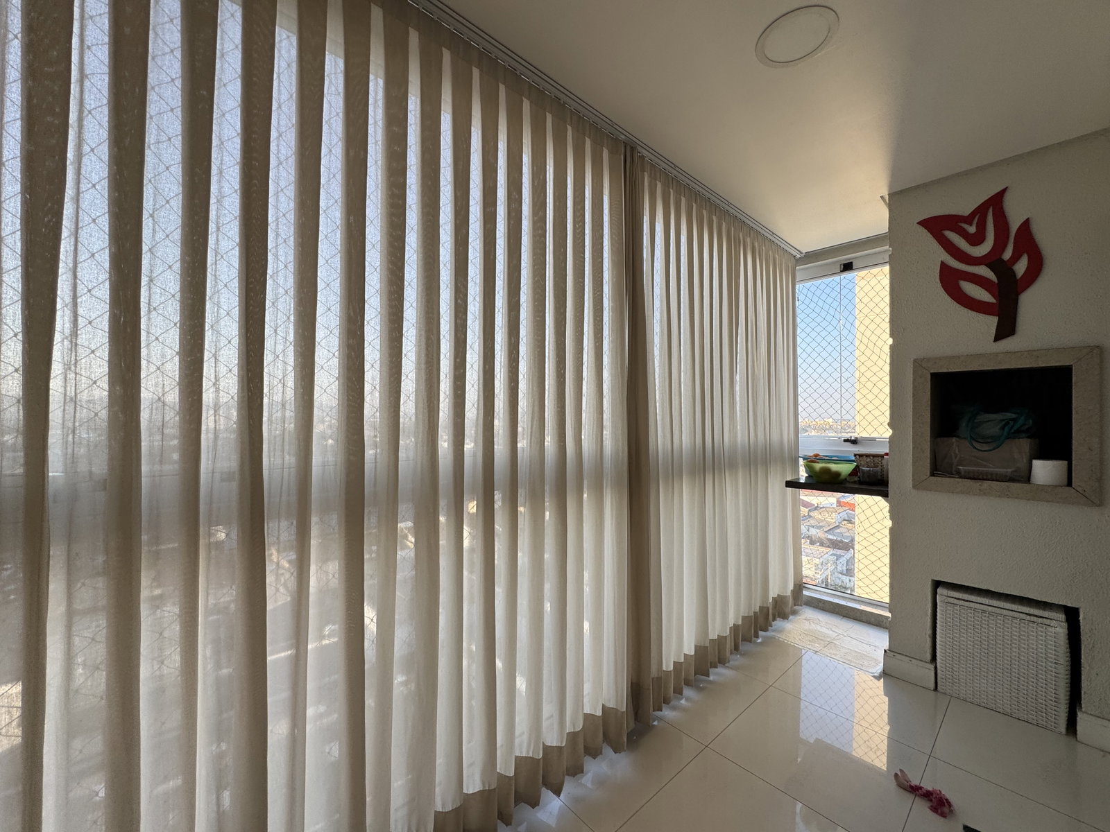 Foto 3 de Amplo apartamento com 96m² privativos