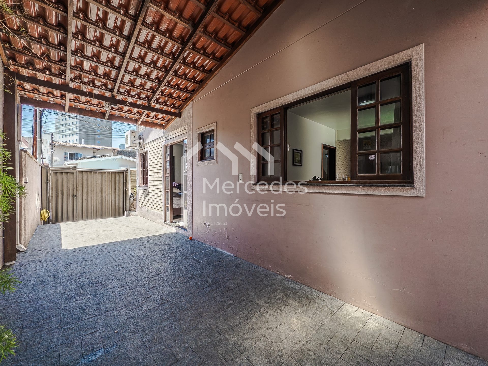 Foto 5 de Casa 1 suíte + 3 dorms à venda · Fazenda, Itajaí · 192 m²