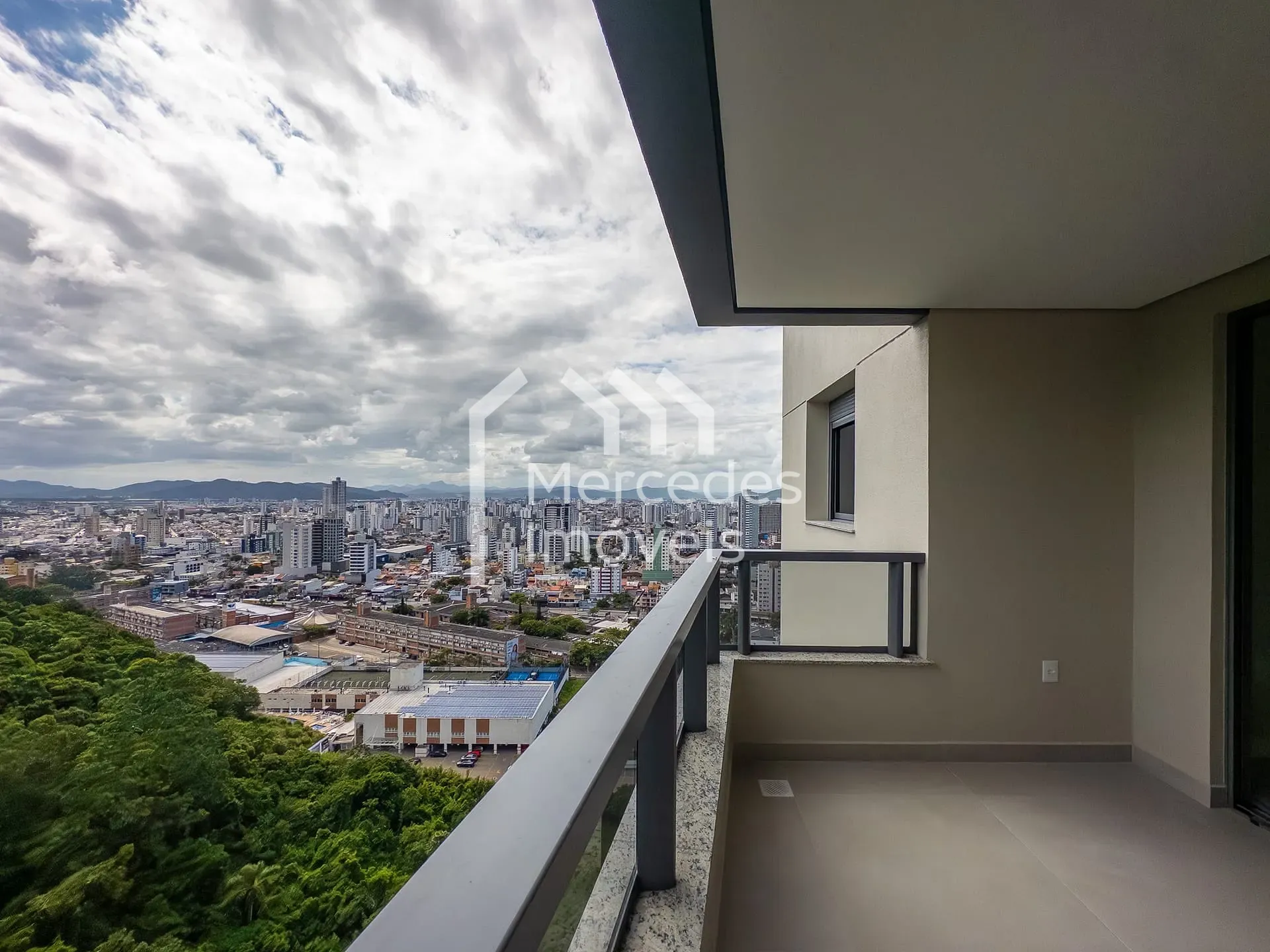 Foto 11 de Apartamento com 1 suíte + 2 dormitórios à venda, Centro, Itajaí, SC