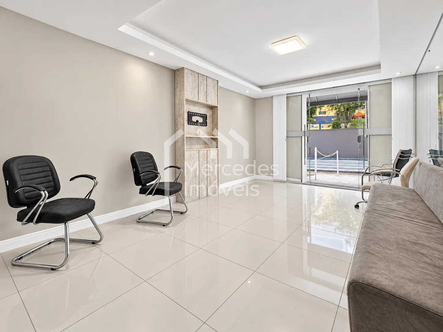 Foto 17 de Sala comercial para alugar · Centro, Itajaí · 122 m²