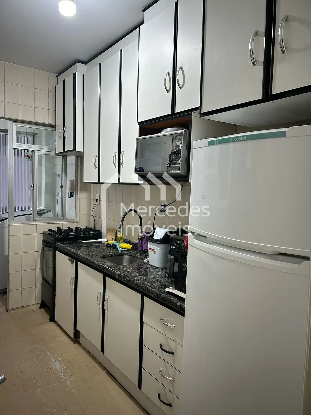 Foto 2 de Apartamento semimobiliado com 3 dormitórios à venda, Centro, Itajaí, SC