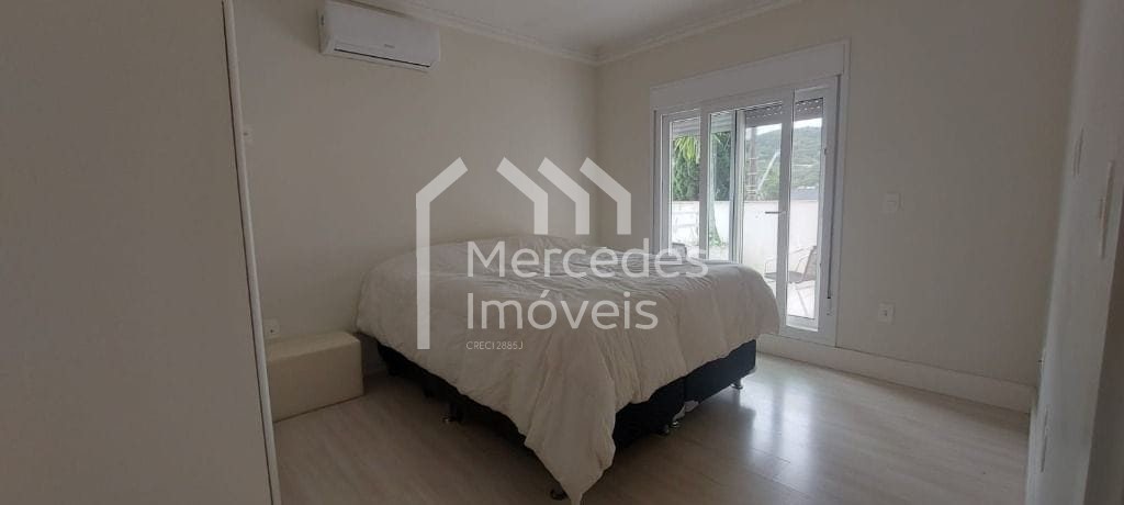 Foto 24 de Casa 5 suítes à venda · Praia dos Amores, Balneário Camboriú