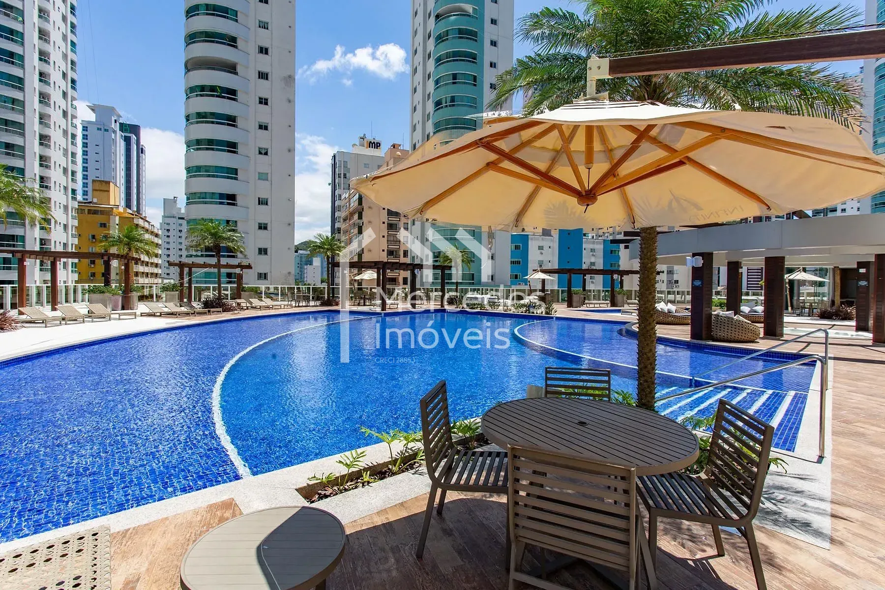 Foto 41 de Apartamento à venda, Pioneiros, Balneário Camboriú, SC