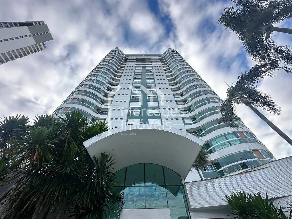 Foto 1 de Apartamento com 3 suítes, 2 vagas para locação, Centro, Itajaí, SC