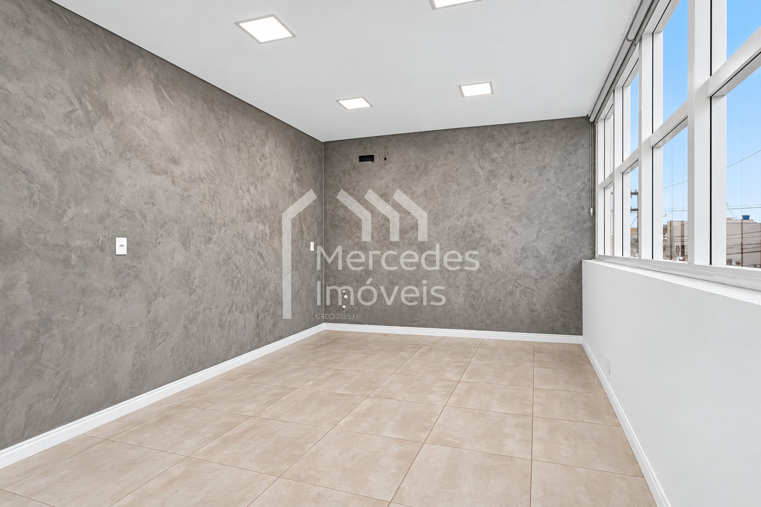 Foto 2 de Sala comercial de 40 m² para alugar no Centro, Itajaí