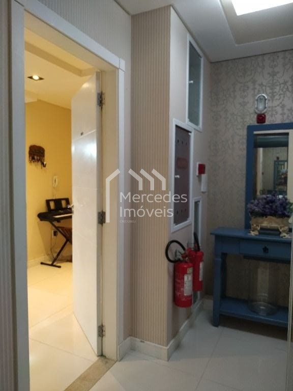 Foto 4 de Apartamento 4 suítes à venda · Centro, Balneário Camboriú