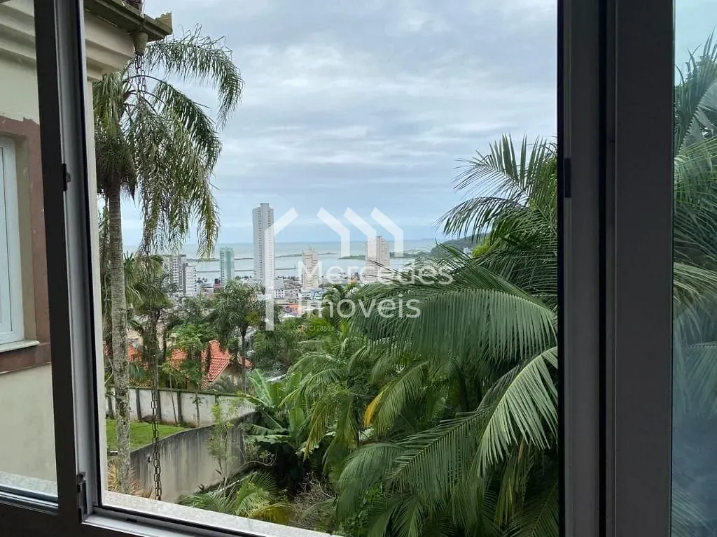 Foto 7 de Casa semimobiliada / 3 suítes, 336 m² à venda por R$ 2.800.000,00 - Fazenda - Itajaí/SC