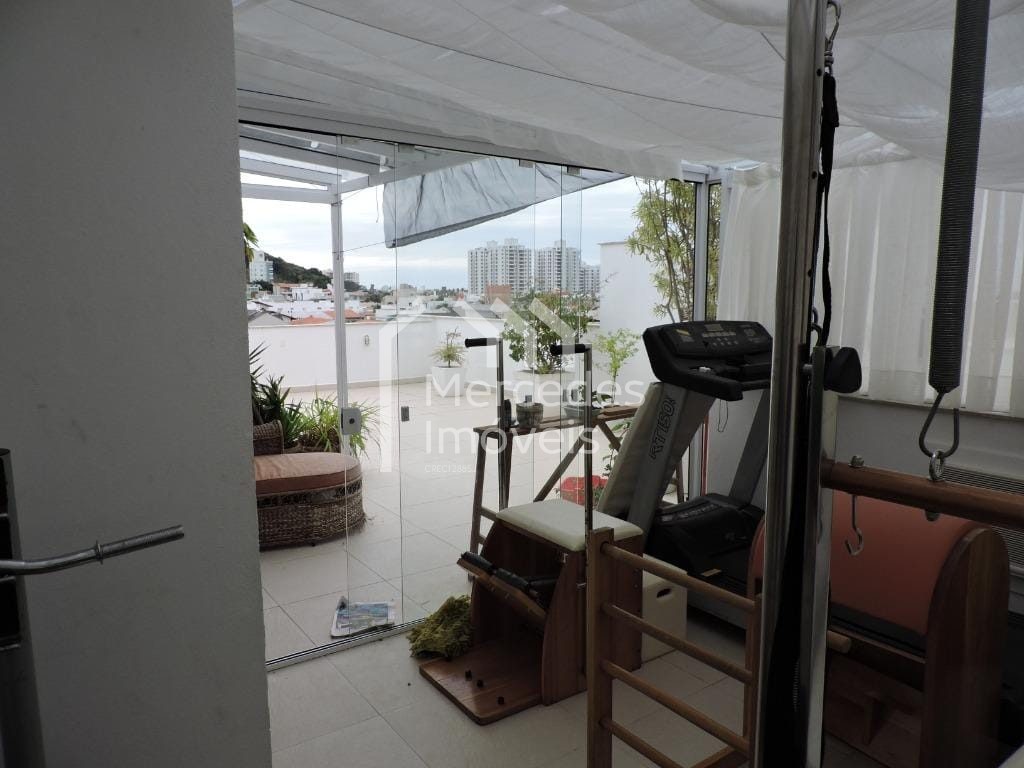 Foto 42 de Casa 5 suítes à venda · Praia dos Amores, Balneário Camboriú