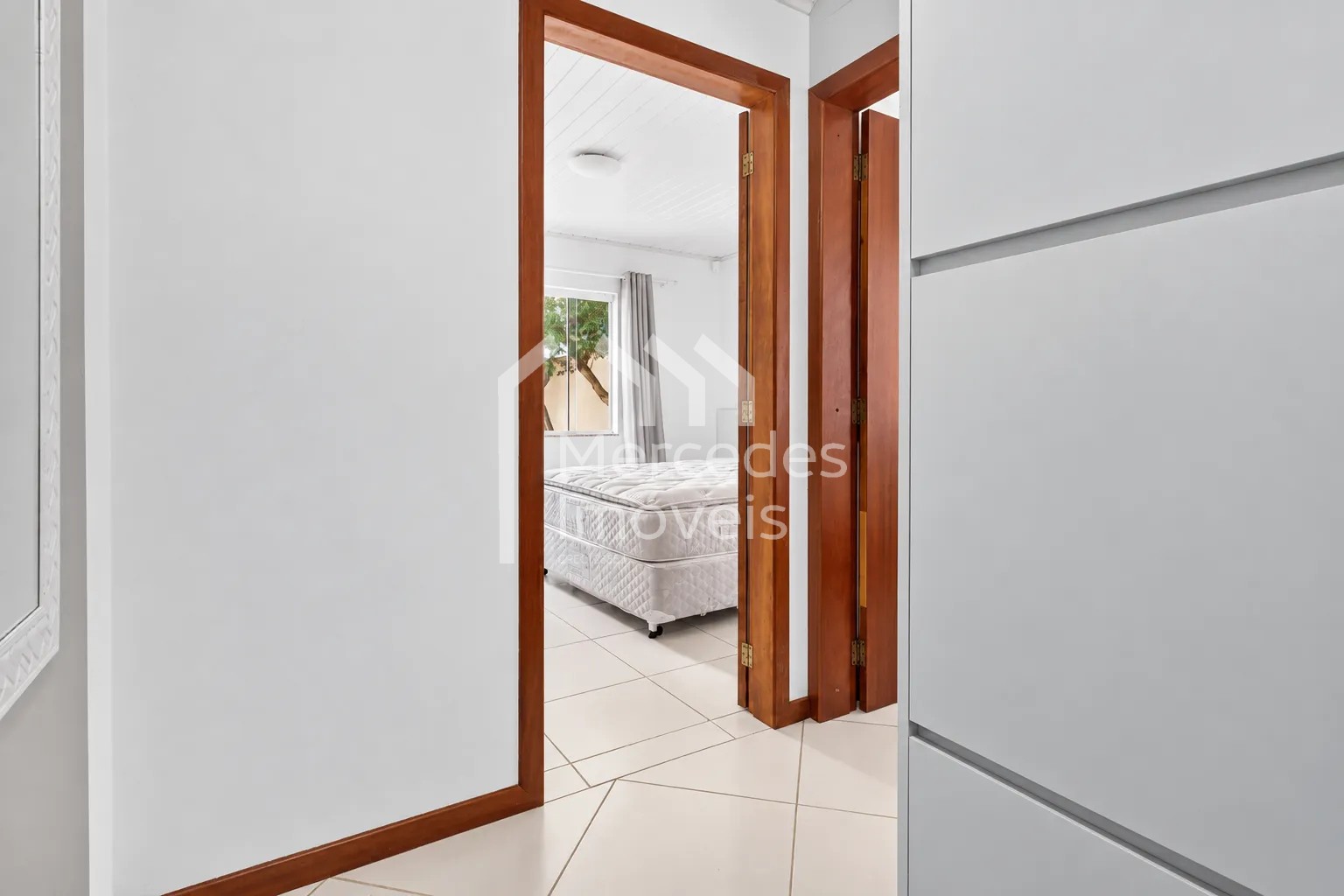 Foto 9 de Casa mobiliada com 3 dormitórios e amplo pátio na Praia Brava, Itajaí
