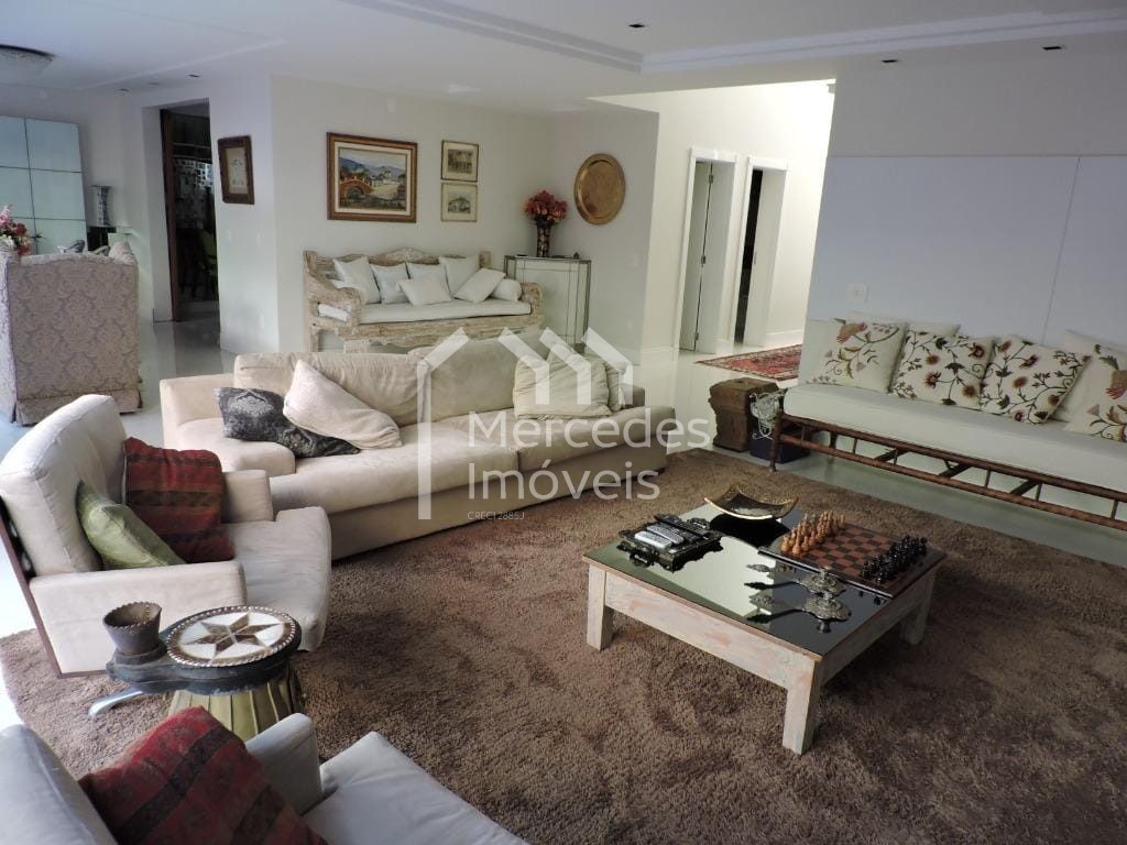 Foto 32 de Casa 5 suítes à venda · Praia dos Amores, Balneário Camboriú