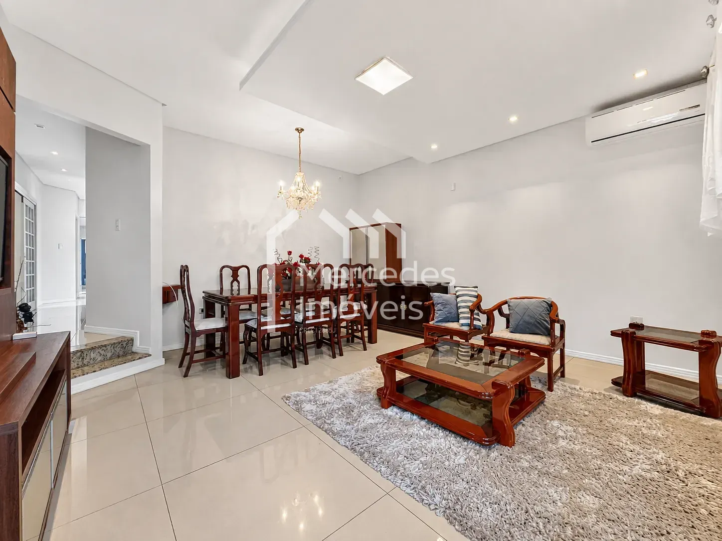 Foto 4 de Casa mobiliada para alugar com uma suíte mais 2 quartos, Bairro São João, Itajaí, SC R$7,300 + Taxas