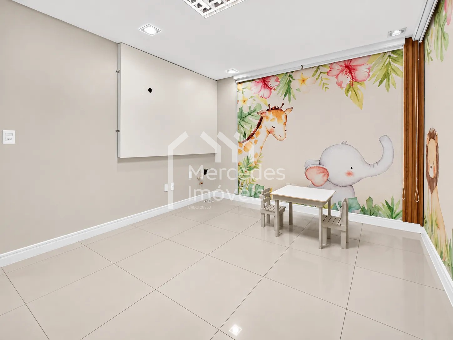 Foto 22 de Sala comercial para alugar · Centro, Itajaí · 122 m²
