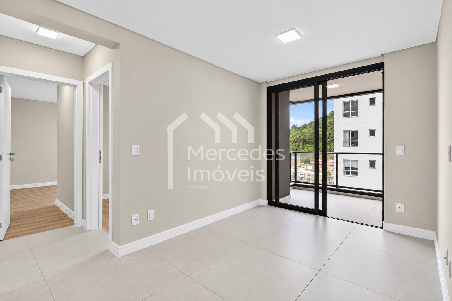 Foto 10 de Apartamento semimobiliado com 2 quartos sendo uma suíte para alugar no Centro, Itajaí
