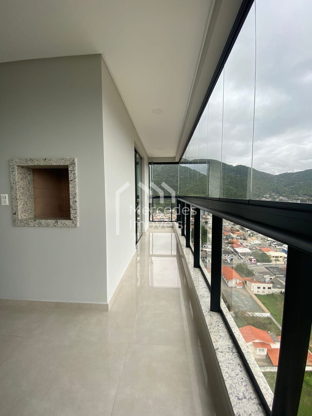Foto 4 de Apartamento 2 suítes à venda · Fazenda, Itajaí · LAGO MORAINE · 84 m² · AP0556