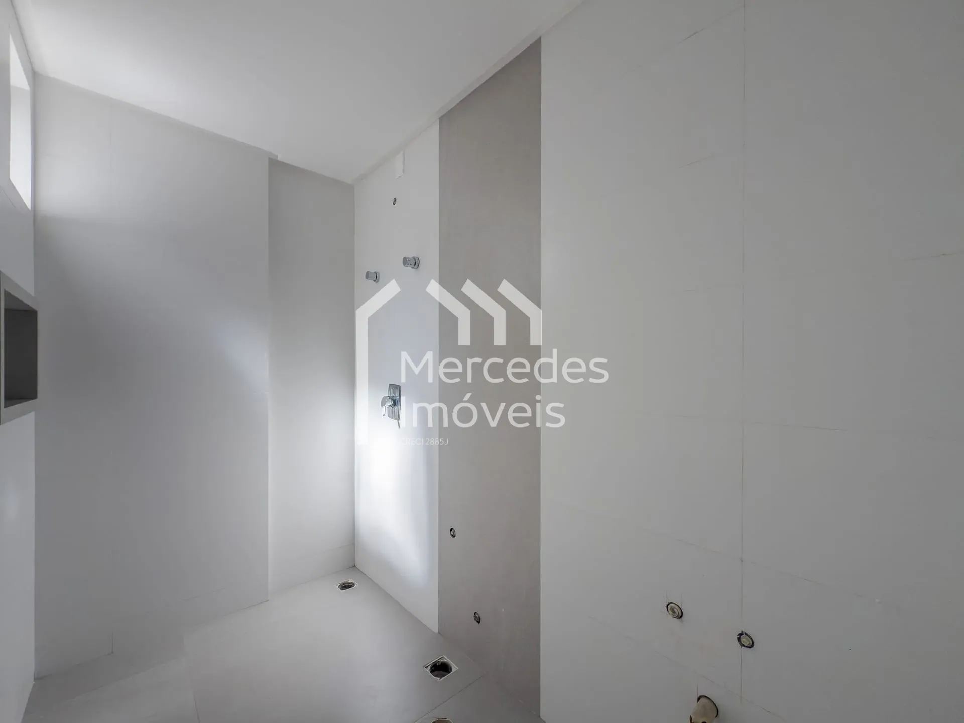 Foto 11 de Apartamento para permuta com 2 suítes, Praia dos Amores, Balneário Camboriú, SC