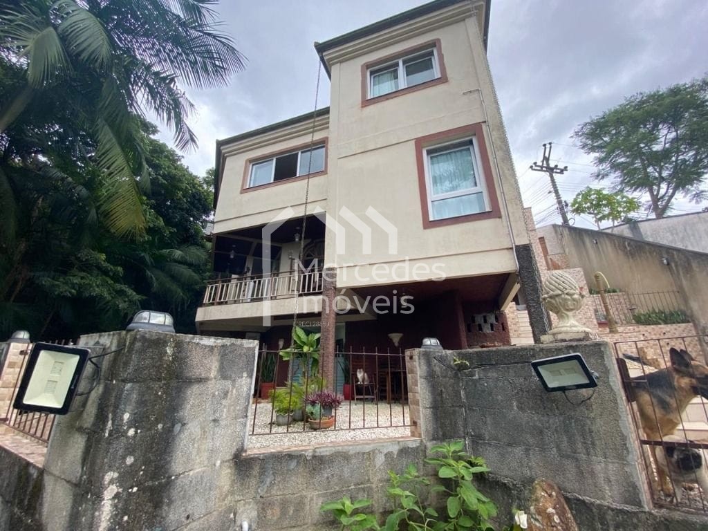 Foto 29 de Casa 3 suítes à venda · Fazenda, Itajaí