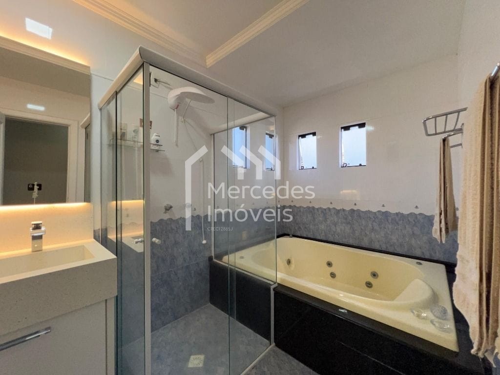 Foto 59 de Casa 3 suítes + 1 dorm à venda · Ariribá, Balneário Camboriú
