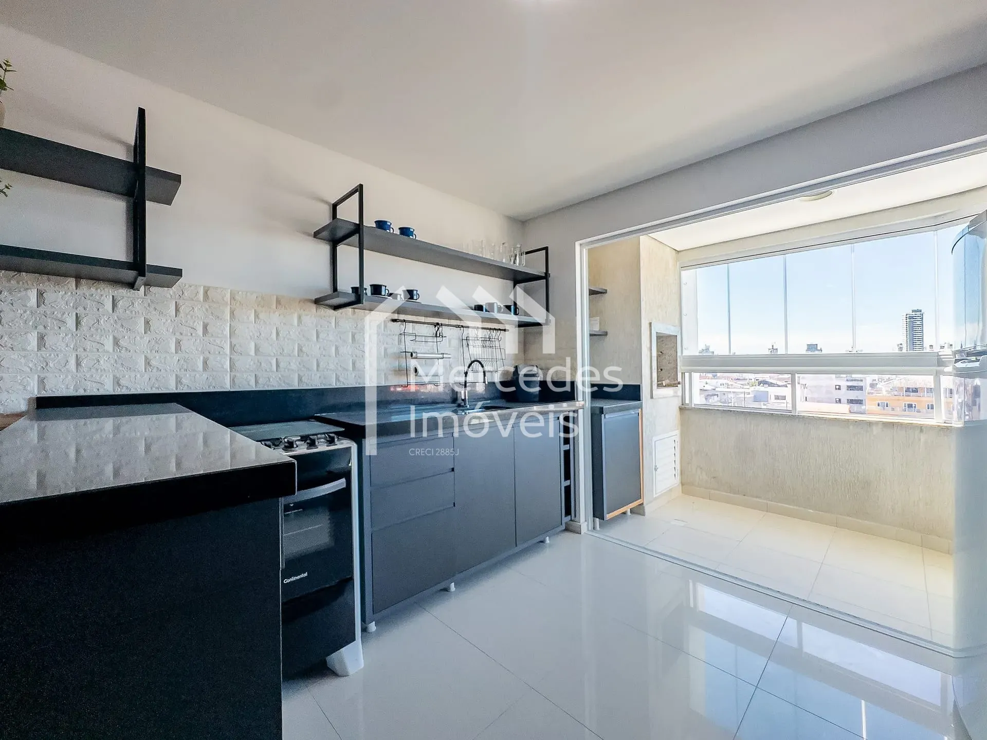 Foto 3 de Apartamento mobiliado, 2 suítes à venda, Dom Bosco, Itajaí, SC